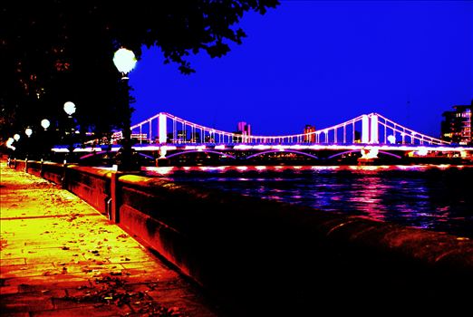 Romantic London Embankment image